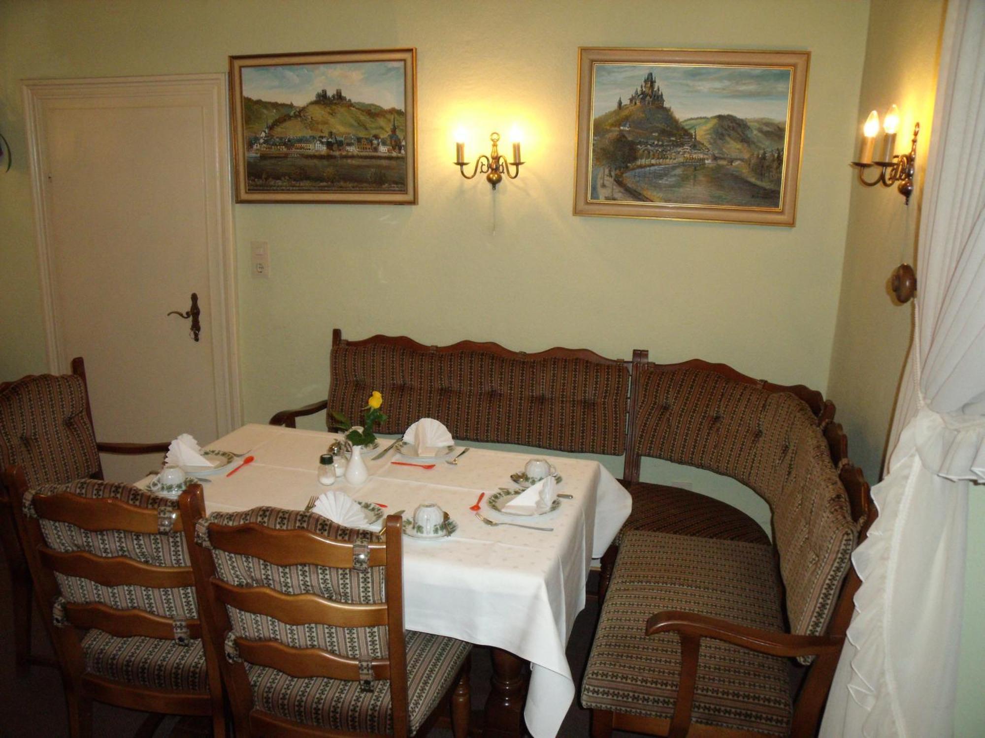 Pension Marienhof Гкоберн-Гондорф Экстерьер фото