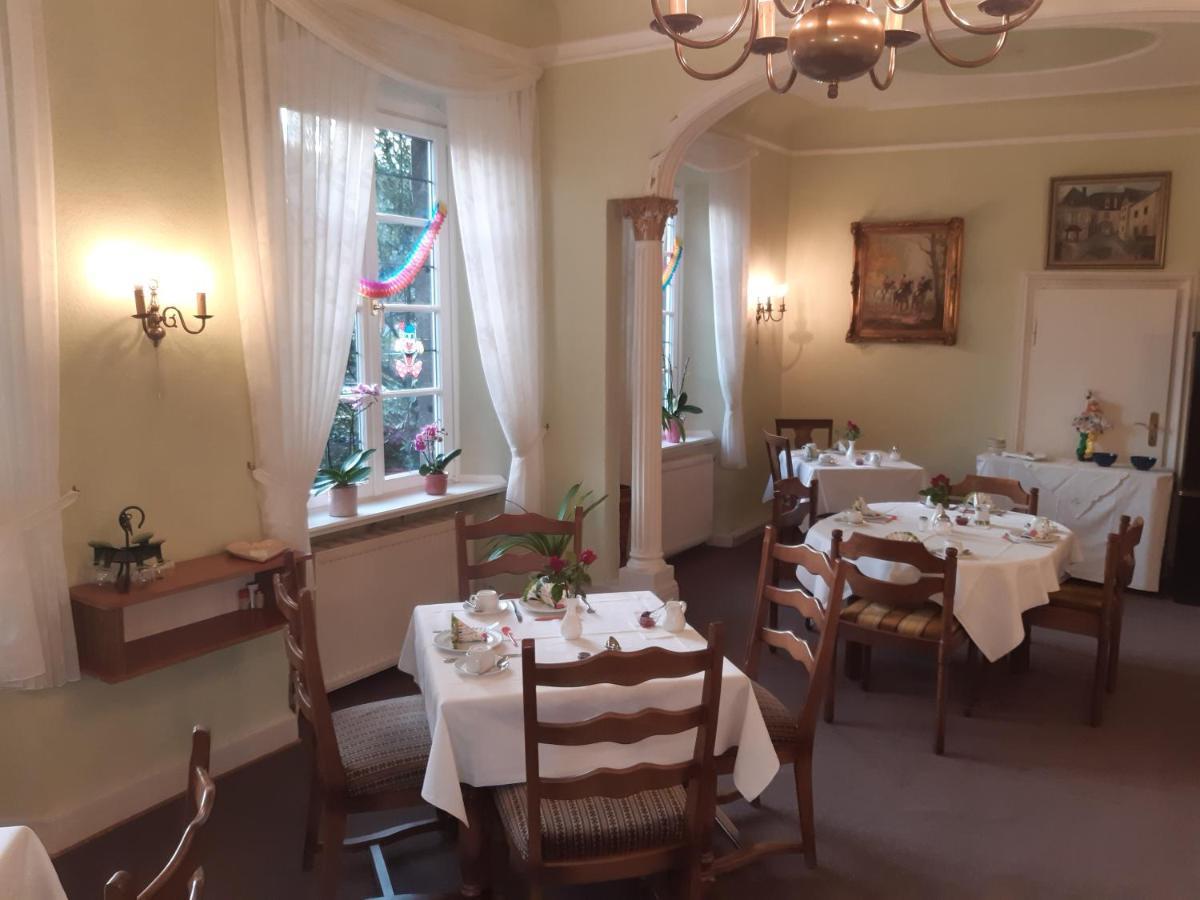 Pension Marienhof Гкоберн-Гондорф Экстерьер фото
